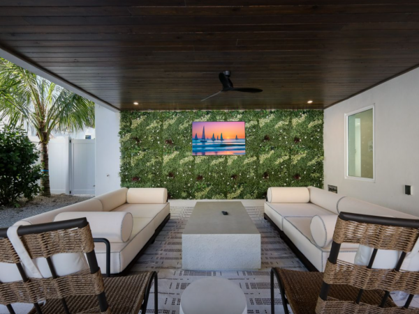 Lido Key Ten Bedroom Steps to  Beach Luxury Rental Walk to St. Armands Circle WOW!